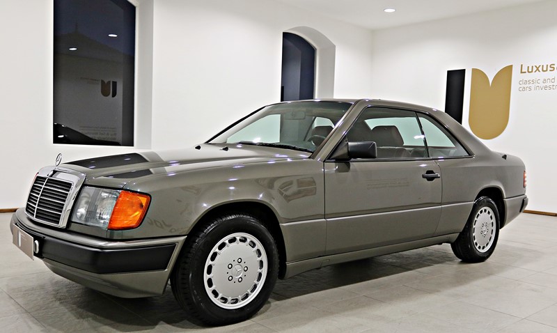 1988 Mercedes Benz 300CE